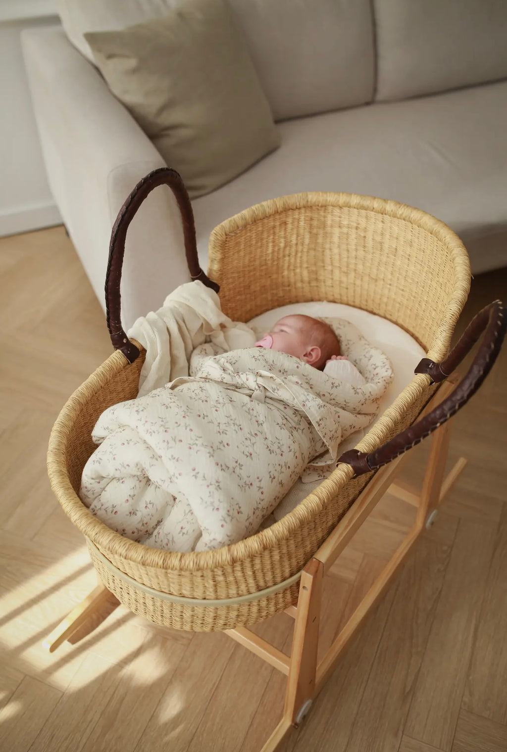 Muslin Baby Wrap / Swaddle – Cream Floral